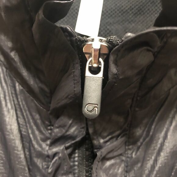 Gap nylon ruffled windbreaker  - Picture 5 of 10